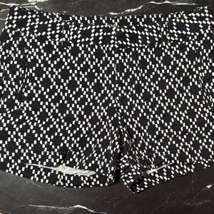 a.n.a Black and White Patterned Women Shorts